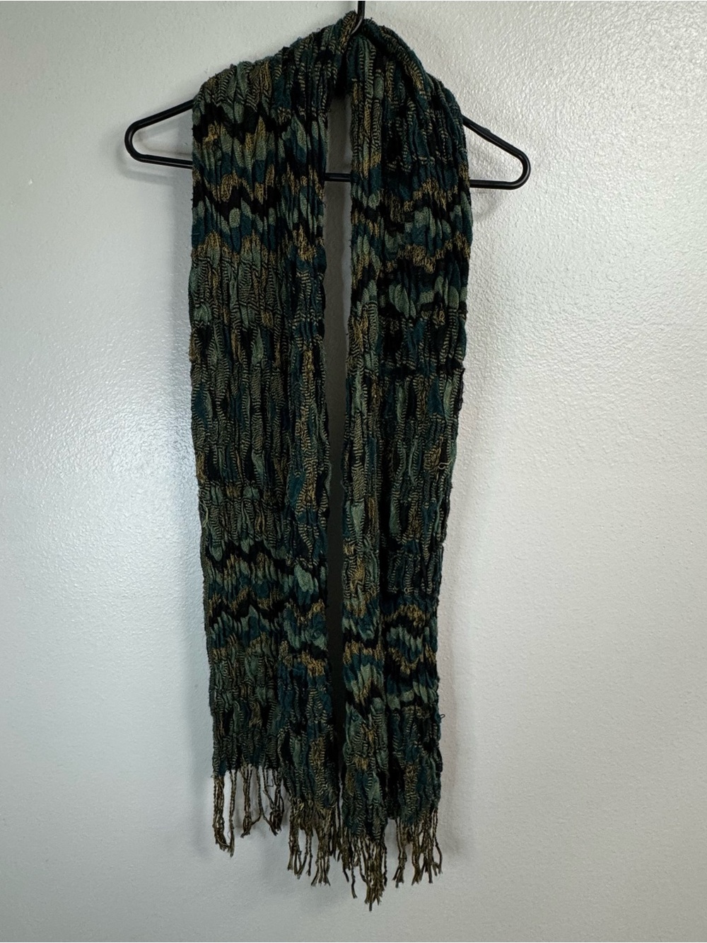 Women’s Green Patterned Fringe Scarf